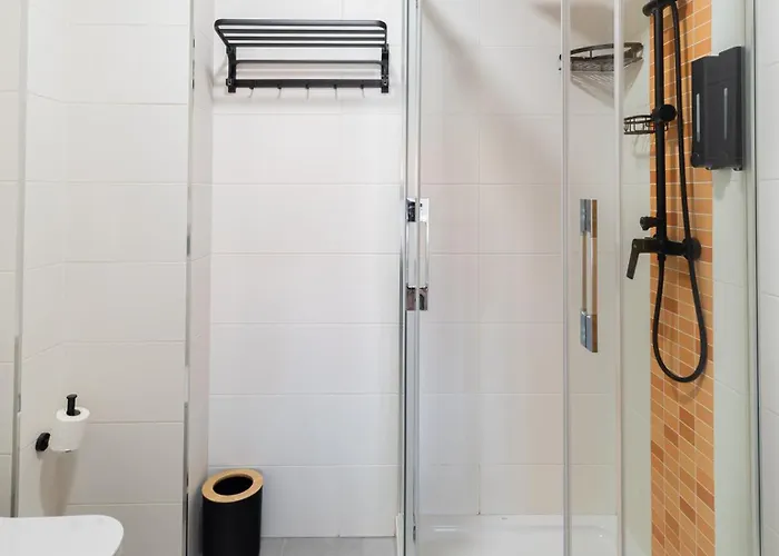 By Ladeira アパート